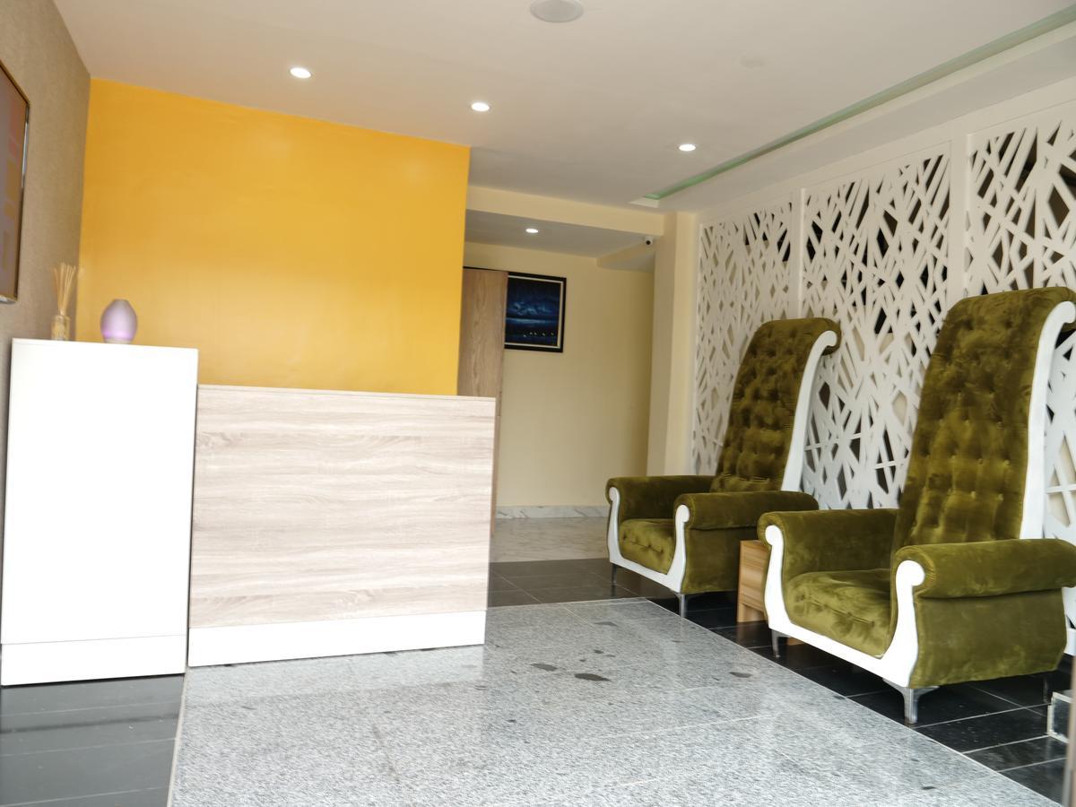 Alexia'S Place Hotel Lagos Zewnętrze zdjęcie