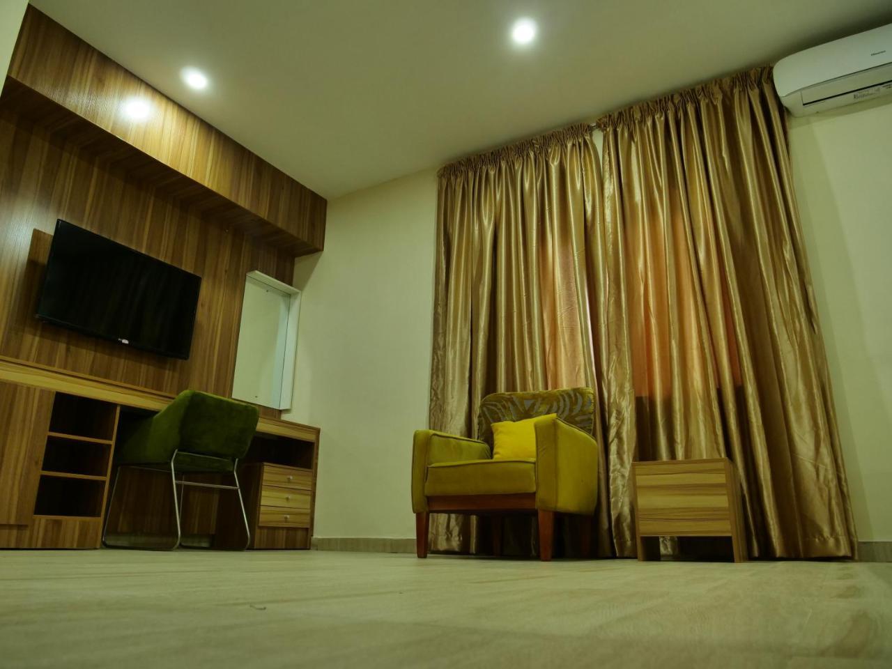 Alexia'S Place Hotel Lagos Zewnętrze zdjęcie