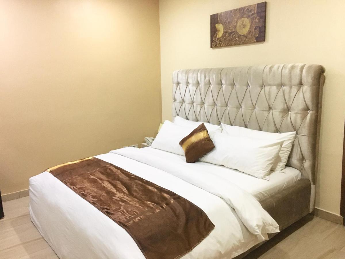 Alexia'S Place Hotel Lagos Zewnętrze zdjęcie